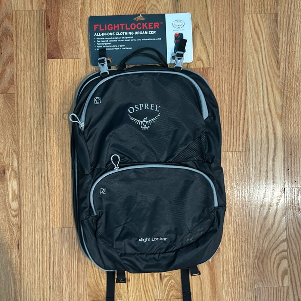 NWT Osprey Flight Locker Clothing Organizer